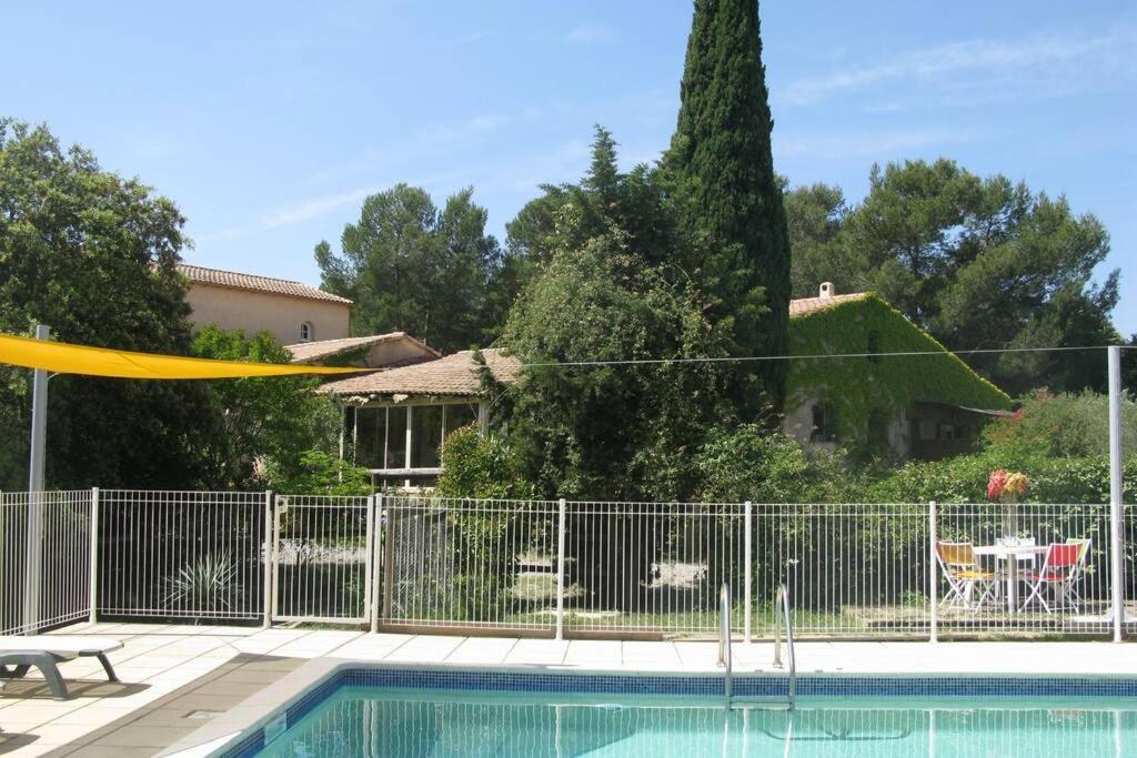 Gite Avec Piscine Et Climatisation Buzignargues Extérieur photo