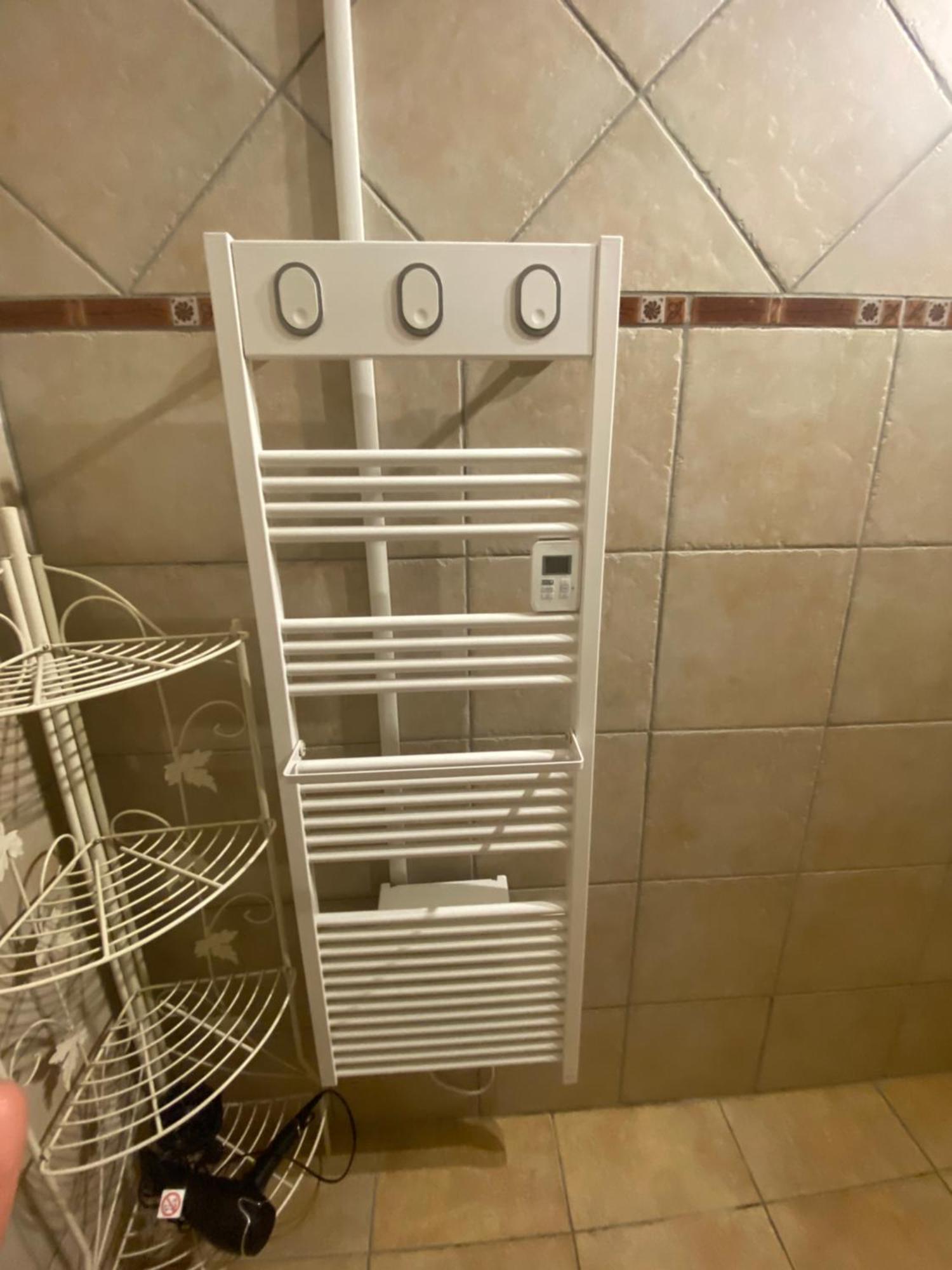 Gite Avec Piscine Et Climatisation Buzignargues Extérieur photo