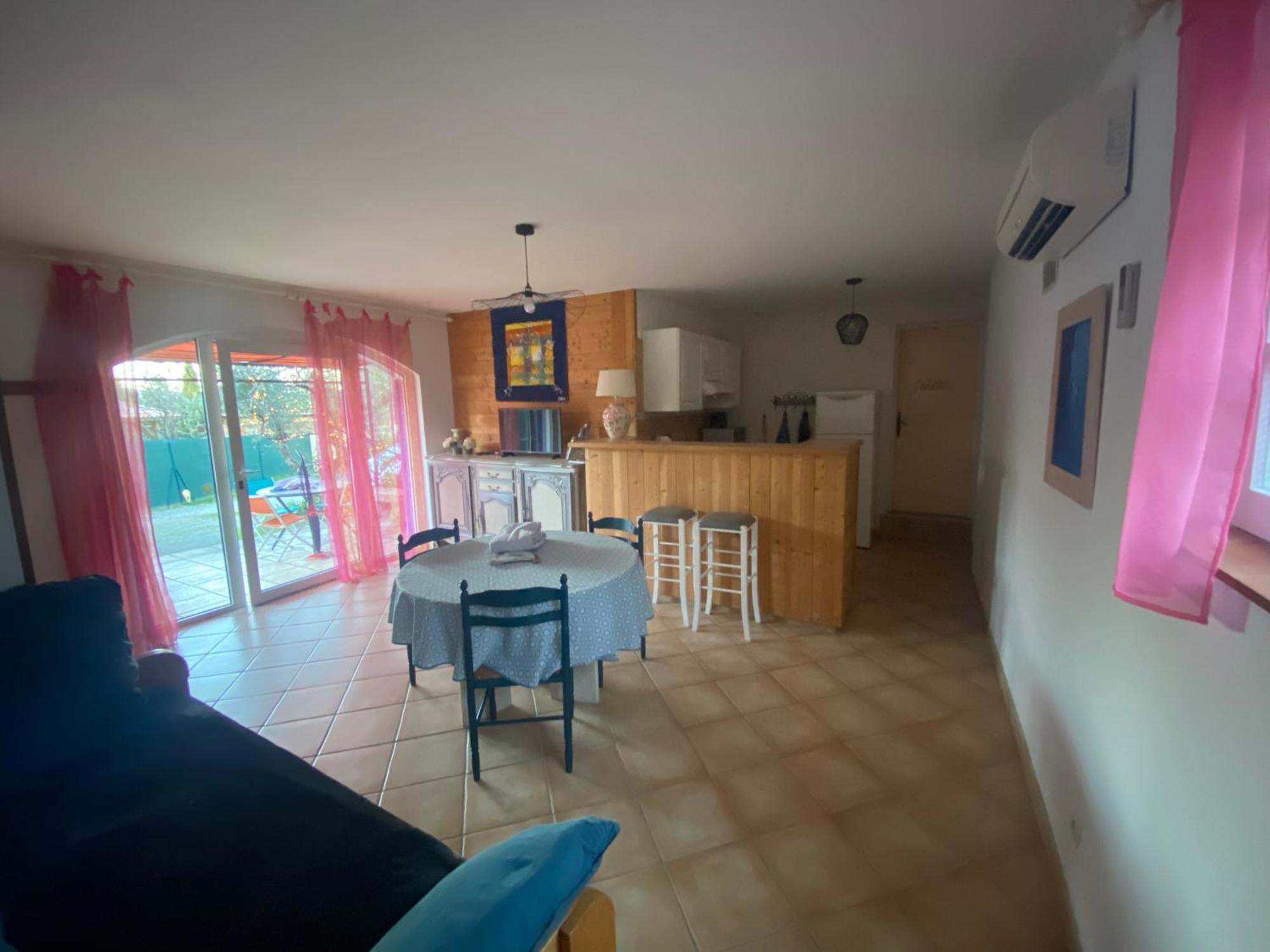 Gite Avec Piscine Et Climatisation Buzignargues Extérieur photo